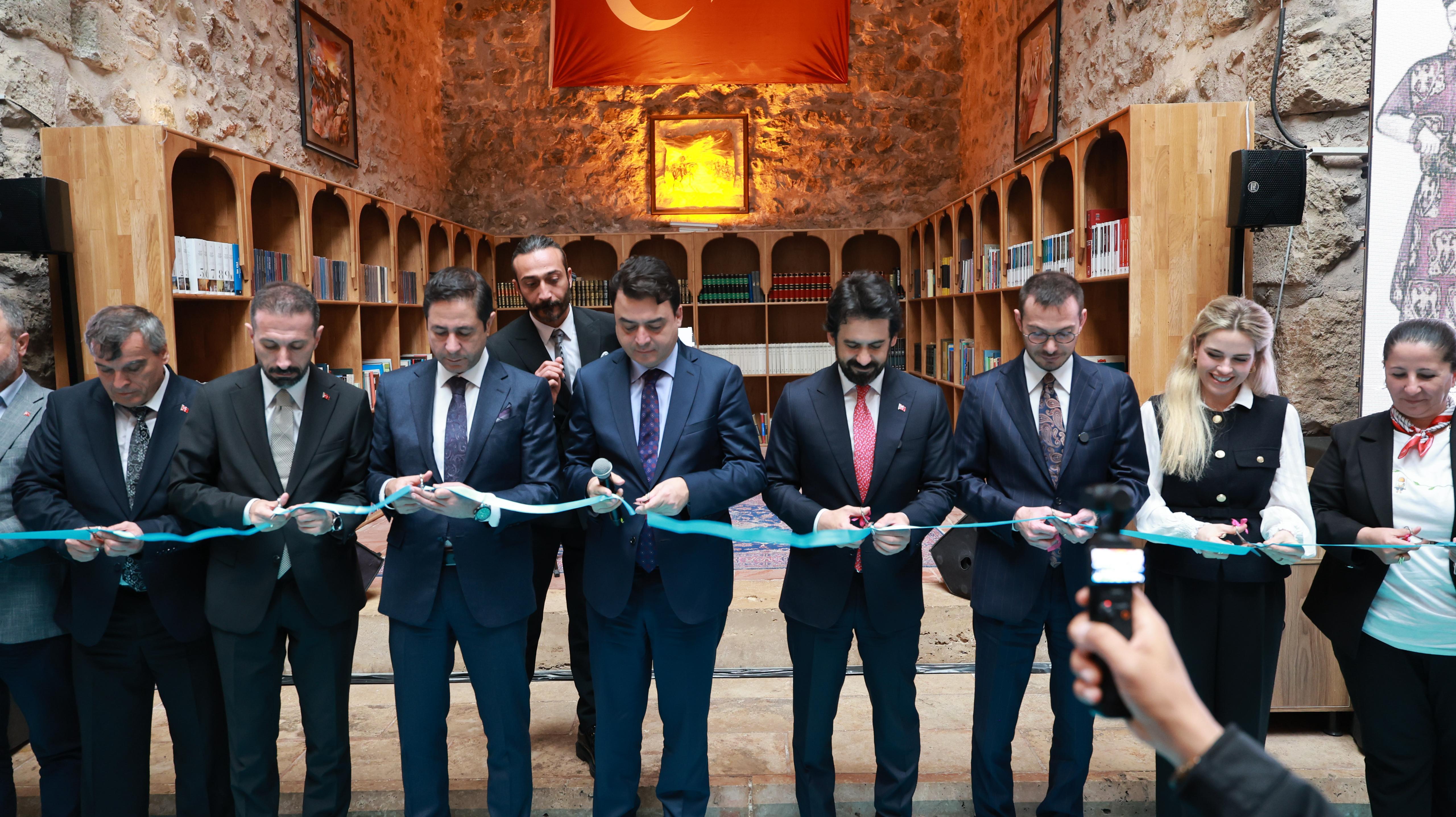 Yaşayan Miras ve Kültürel Etkinlikler Genel Müdürlüğümüzün koordinasyonuyla Tokat Valiliği, Tokat Belediyesi ve Mustafa Baştan Kültür ve Sanat Derneği iş birliğinde, 100’ü aşkın Somut Olmayan Kültürel Miras Taşıyıcısı ve sanatçının katılımıyla düzenlediğimiz Tokat Yaşayan Miras Festivali bugün başladı