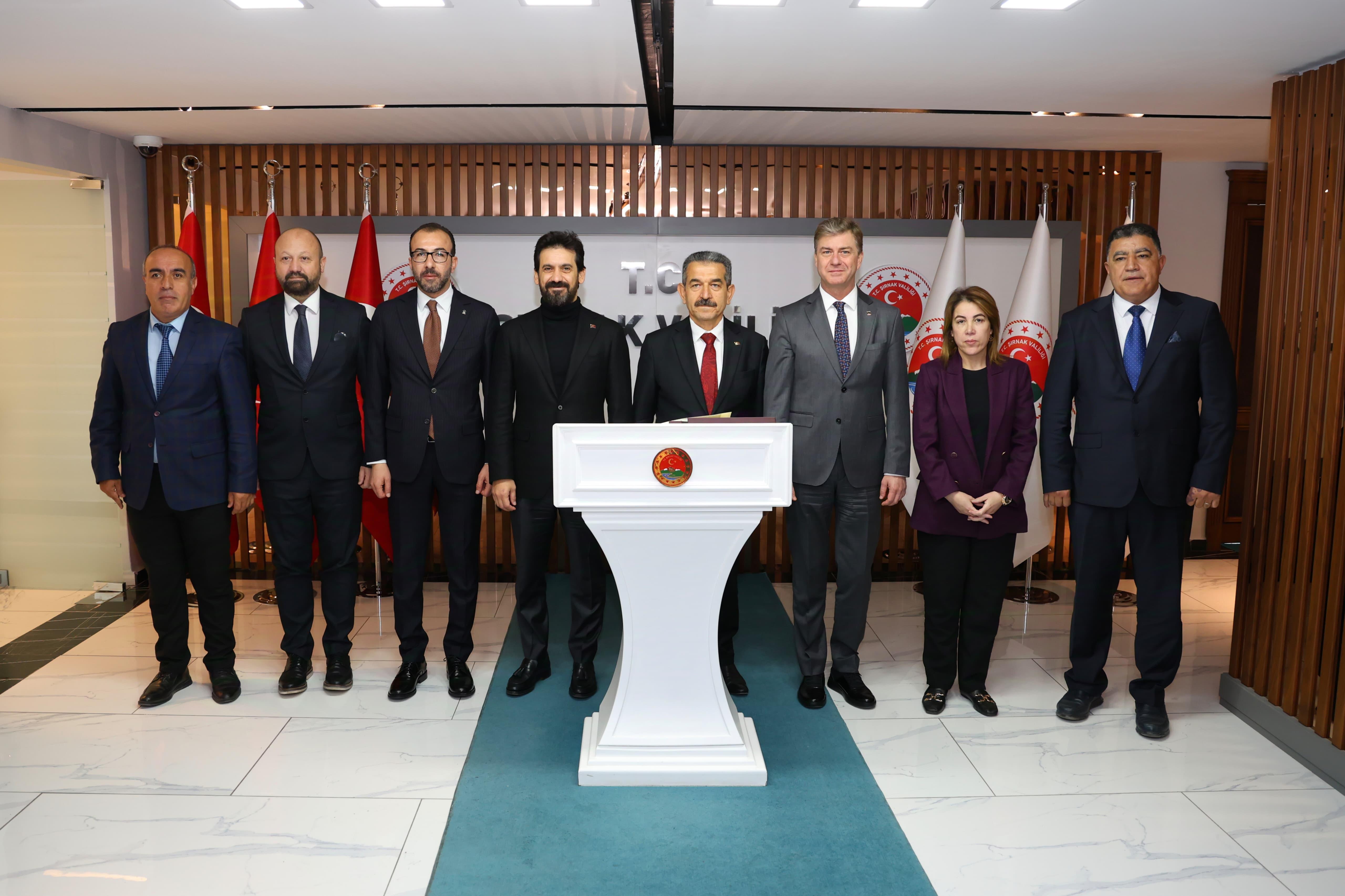 Şırnak Valimiz Sayın Birol Ekici’yi ziyaret ederek, bu güzel şehrin kültür ve sanatla daha çok buluşabilmesi için önemli istişarelerde bulunduk.